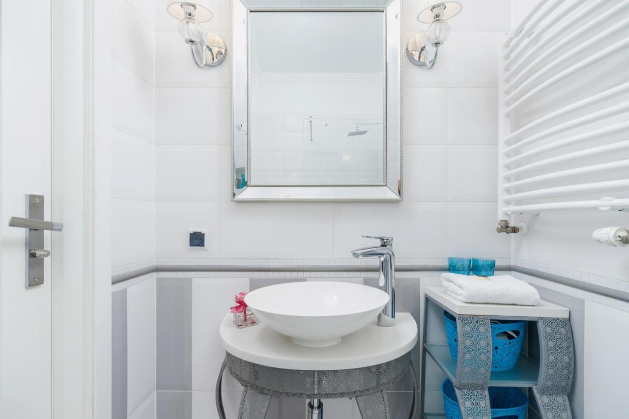 Modern Apartment Lubicz Krakow By Noclegi Renters מראה חיצוני תמונה